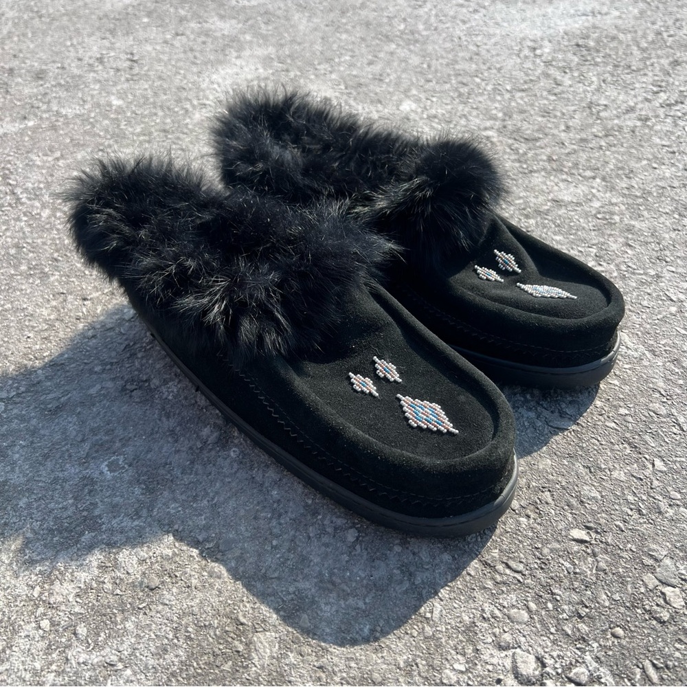 Brand New Manitobah Mukluks